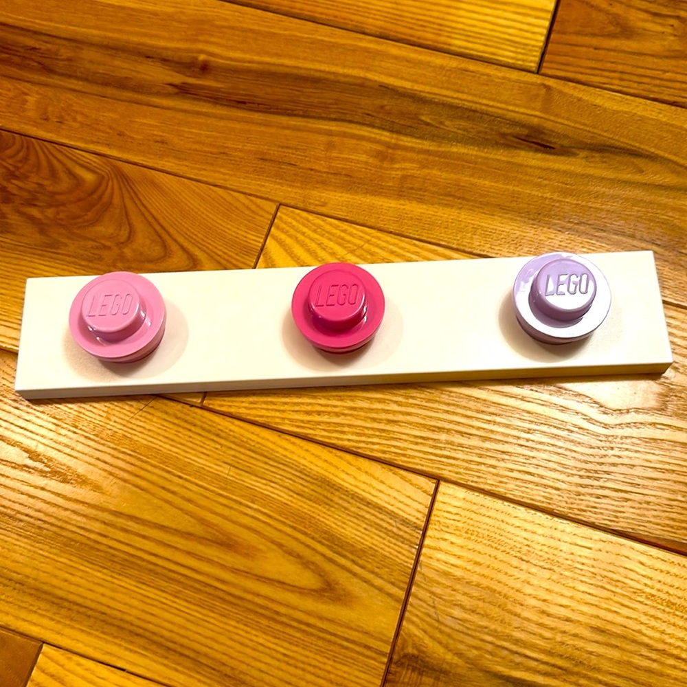 Lego Wall Mounted Coat Hanger/Hanging Rack, Pink/Purple